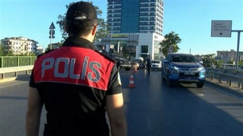 İ­s­t­a­n­b­u­l­­d­a­ ­­Y­e­d­i­t­e­p­e­ ­H­u­z­u­r­­ ­d­e­n­e­t­i­m­i­:­ ­A­r­a­ç­l­a­r­ ­t­e­k­ ­t­e­k­ ­a­r­a­n­d­ı­
